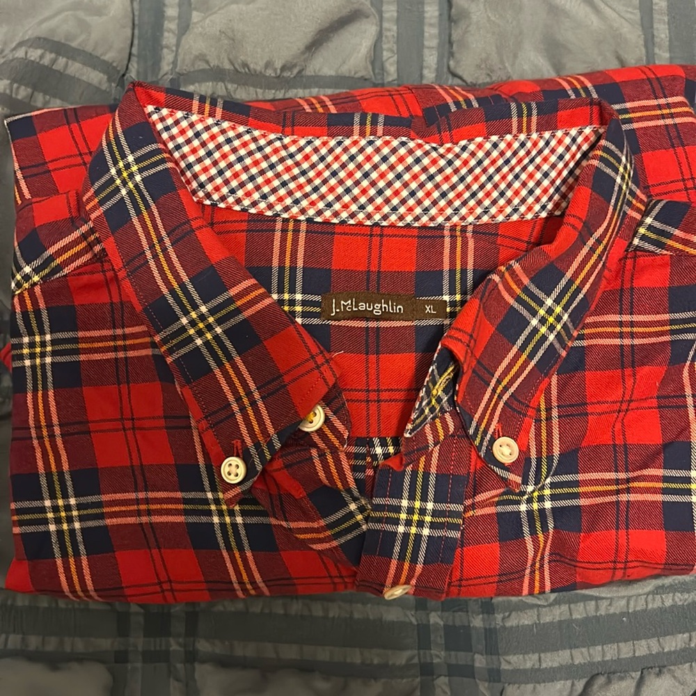 J.Mclaughlin Mens Red Flannel (Style not material) Button Down Shirt (Size XL)